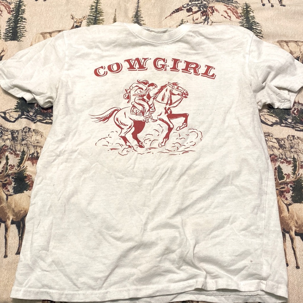 size large in women, white tee